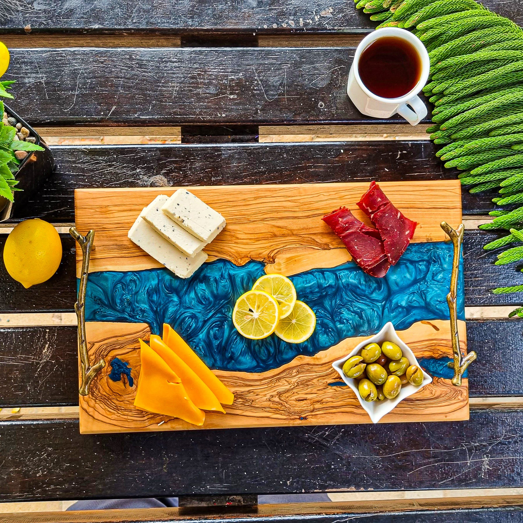 chopping-board-with-cheese